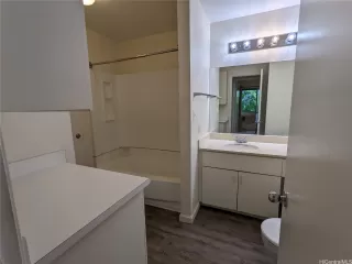 Photo #5: 202121551 Listing 