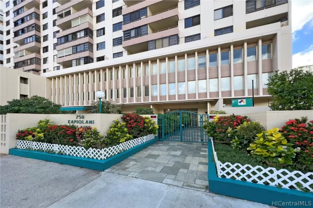 MLS: 202221674 Condo For Sale