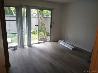 Photo #5: 202223757 Listing 