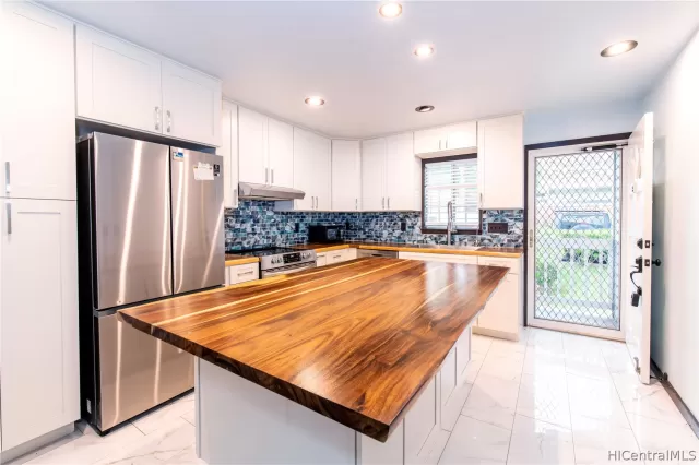 MLS: 202224023 Condo For Sale