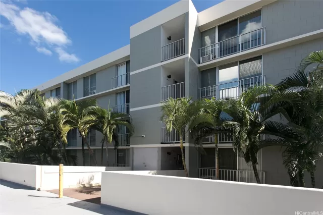 MLS: 202300904 Condo For Sale