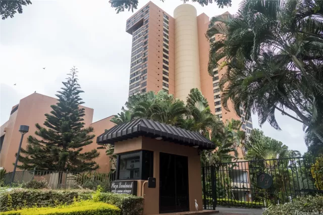 MLS: 202300986 Condo For Sale