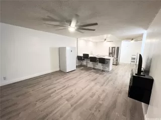 Photo #3: 202301008 Listing 