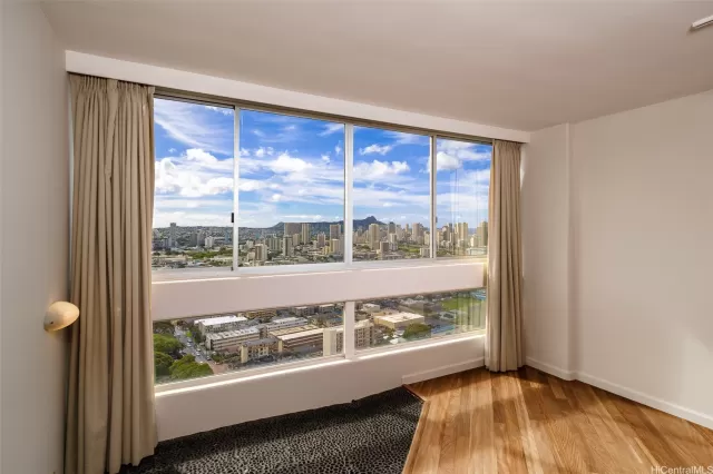 MLS: 202301034 Condo For Sale