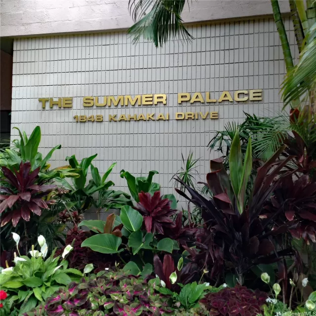 MLS: 202301164 Condo For Sale