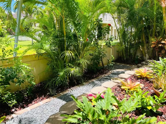 MLS: 202301232 Condo For Sale