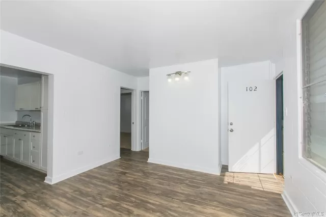 MLS: 202301285 Condo For Sale