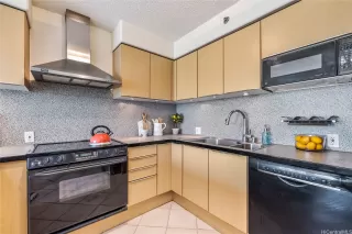 Photo #6: 202301819 Listing 