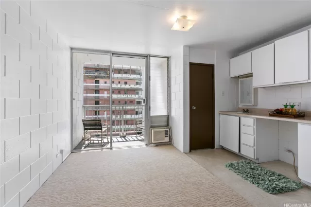 MLS: 202302365 Condo For Sale