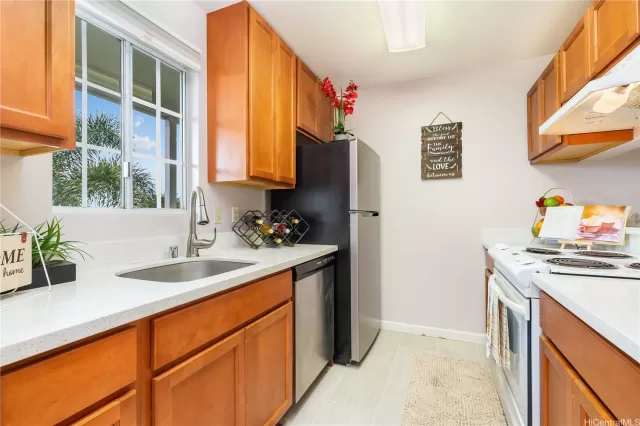 MLS: 202302474 Condo For Sale