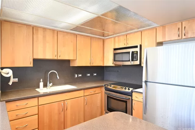 MLS: 202302475 Condo For Sale