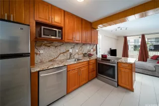 More Details about MLS # 202302640 : 1425 PUNAHOU STREET 203