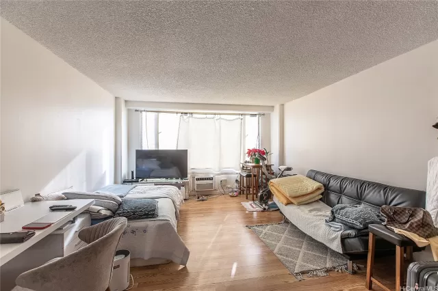 MLS: 202302962 Condo For Sale