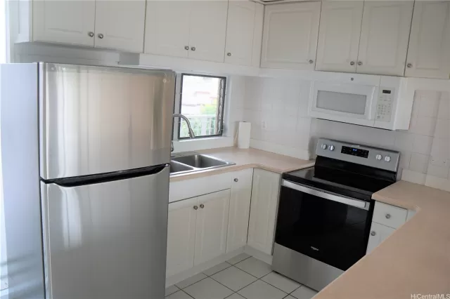 MLS: 202303082 Condo For Sale