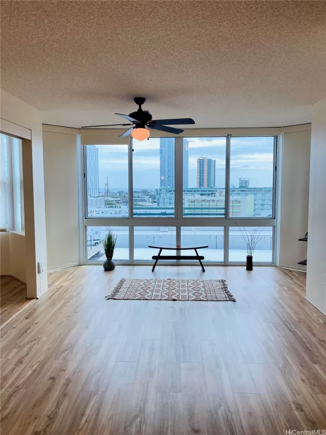 MLS: 202303116 Condo For Sale