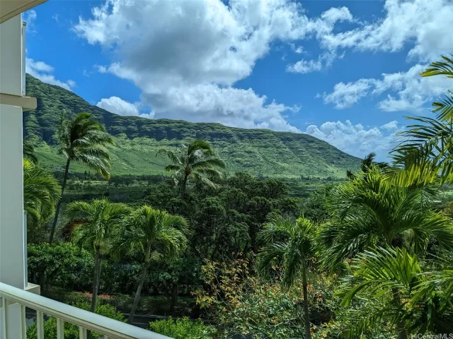 MLS: 202303339 Condo For Sale