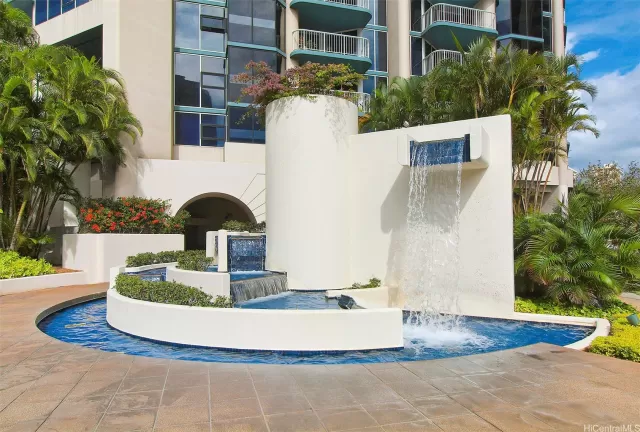 MLS: 202303378 Condo For Sale