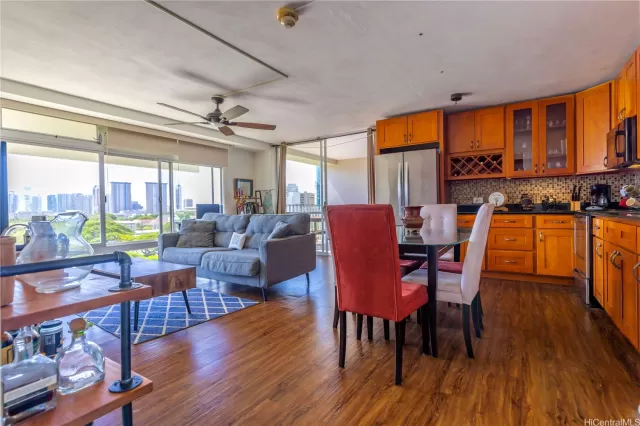 MLS: 202303413 Condo For Sale