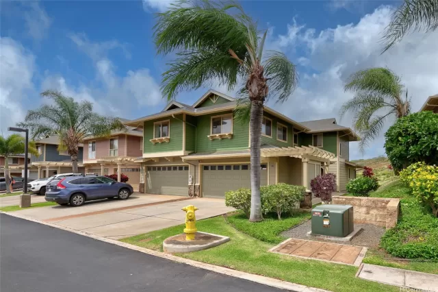 MLS: 202303512 Condo For Sale