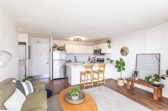 MLS: 202303797 Condo For Sale