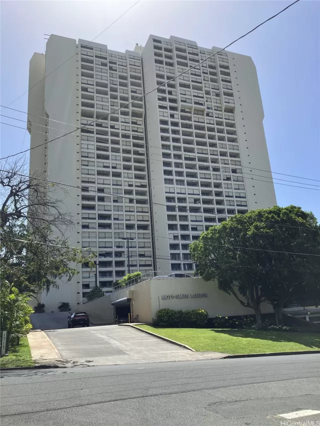 MLS: 202303871 Condo For Sale