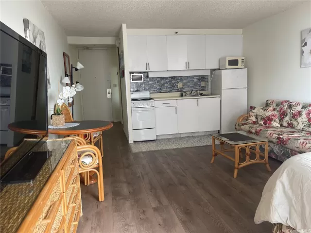 MLS: 202305956 Condo For Sale