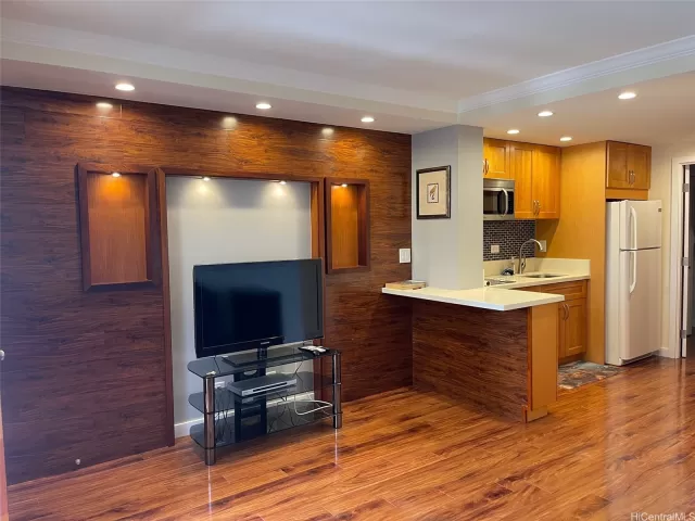 MLS: 202306848 Condo For Sale