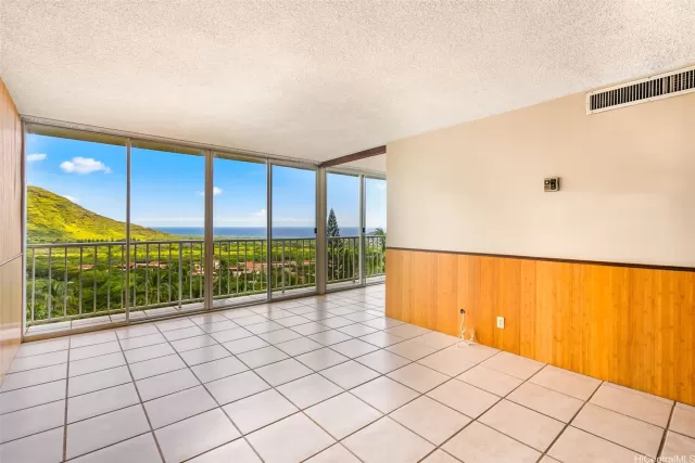 MLS: 202307026 Condo For Sale