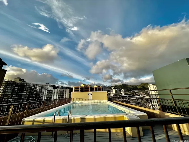 MLS: 202307290 Condo For Sale