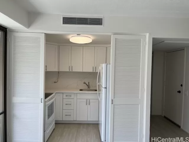 MLS: 202307386 Condo For Sale