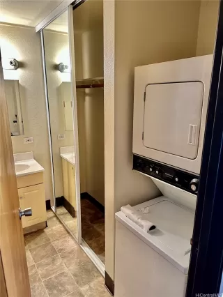 Photo #3: 202307414 Listing