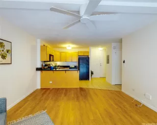 Photo #3: 202308611 Listing 