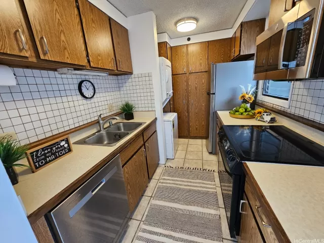 MLS: 202308959 Condo For Sale