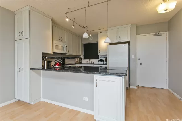 MLS: 202309671 Condo For Sale