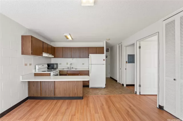 MLS: 202309812 Condo For Sale