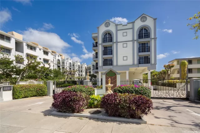 MLS: 202310746 Condo For Sale