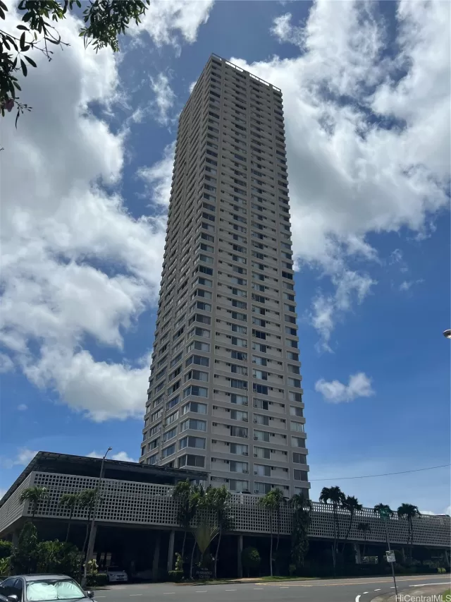 MLS: 202311137 Condo For Sale