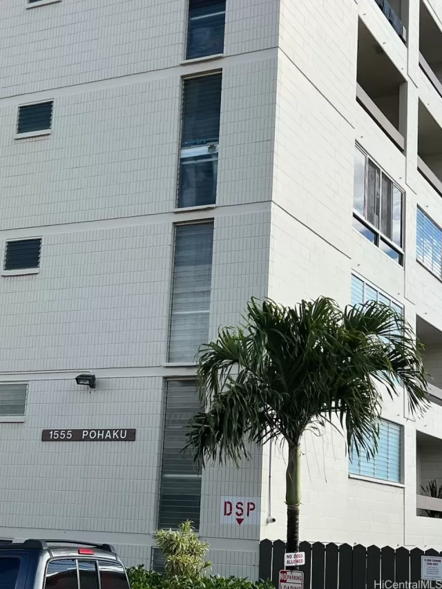 MLS: 202313266 Condo For Sale