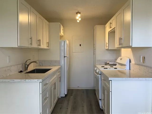 MLS: 202313748 Condo For Sale
