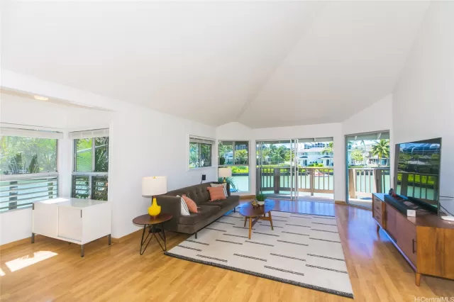 MLS: 202314112 Condo For Sale