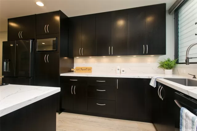 MLS: 202314255 Condo For Sale