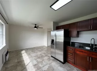 Photo #3: 202314785 Listing 