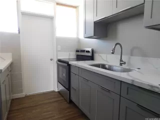 Photo #2: 202316189 Listing