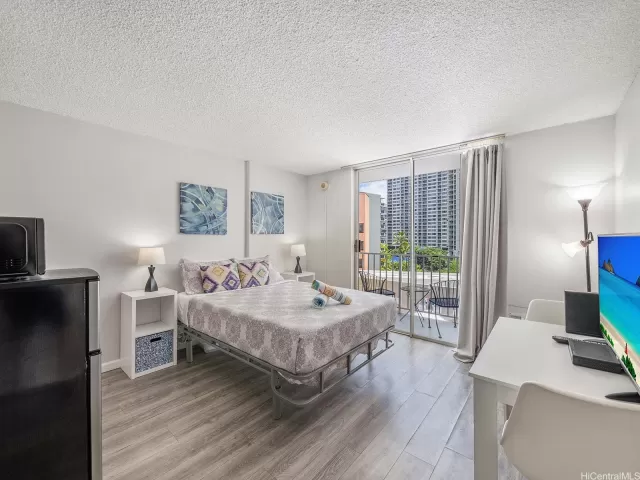 MLS: 202316527 Condo For Sale