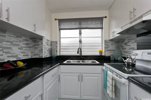 MLS: 202318899 Condo For Sale