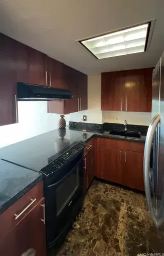 Photo #6: 202321158 Listing 