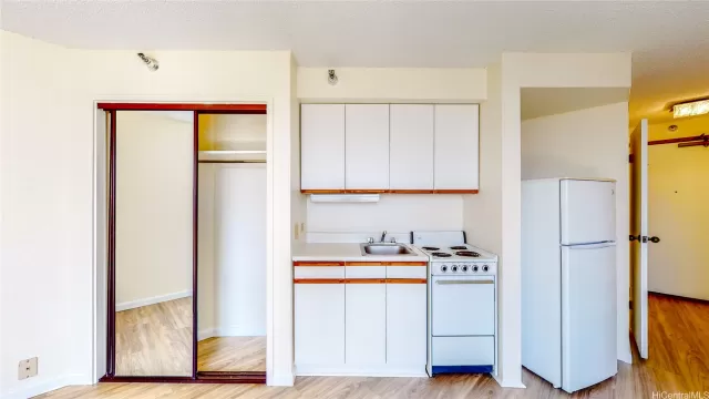 MLS: 202321517 Condo For Sale