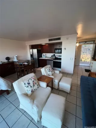 Photo #3: 202324408 Listing 