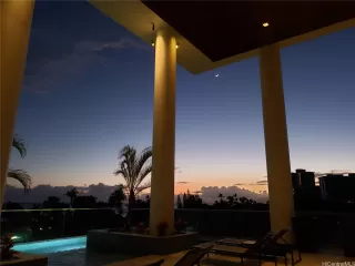 Photo #3: 202324712 Listing 