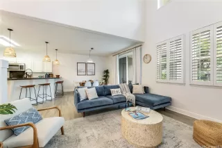 Photo #3: 202326511 Listing 